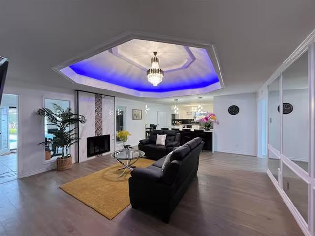 Foto del edificio - 613 Glenview Cir
