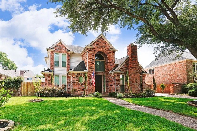 Building Photo - 1019 Fleetwood Pl Dr