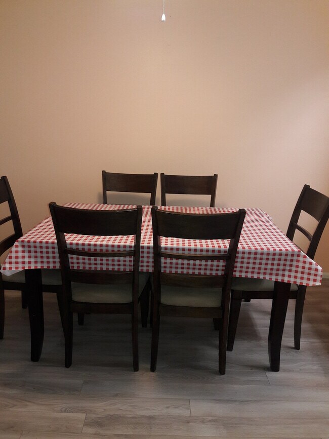 Foto del edificio - Short term, turnkey furnished, 2 bedroom, 2 bathroom condo in convenient Bradenton location.