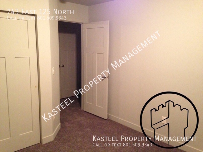 Foto del edificio - 743 E 125 N St