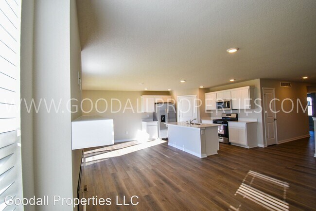 Building Photo - 4 br, 2.5 bath House - 1100 Bel Aire Ct