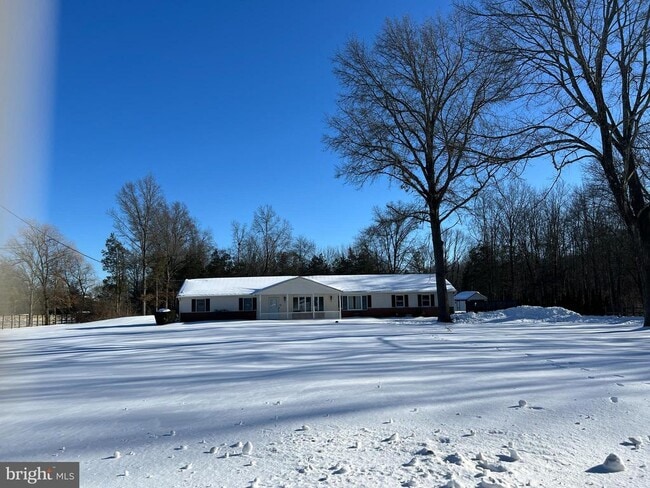 Building Photo - 46 Buck Dr