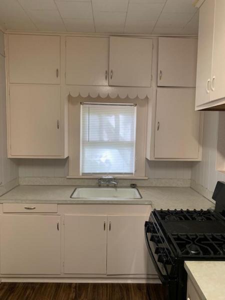 Foto principal - 717 W Grove St