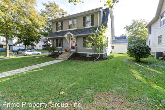 Building Photo - 3 br, 1 bath House - 410 N Edwin