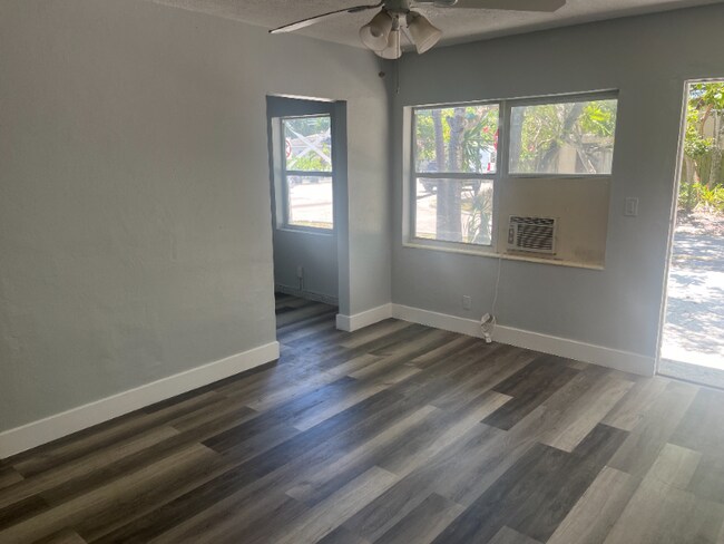 Building Photo - 1501 N Andrews Ave