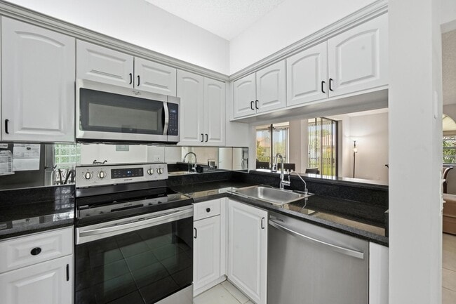 Photo - 5395 Firenze Dr Apartment