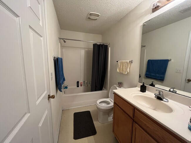 Building Photo - 1613 Gorman St