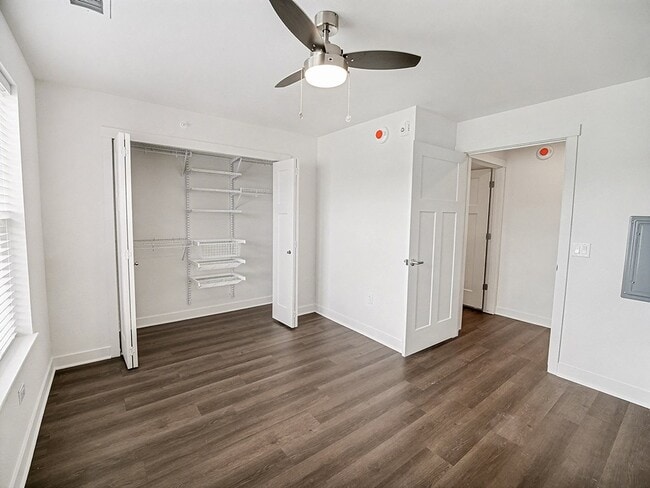 Building Photo - The Grove Apartment Homes