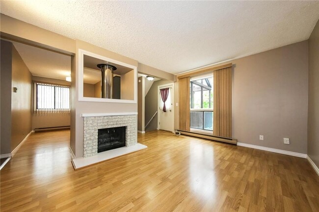 Building Photo - 120 Niakwa Rd