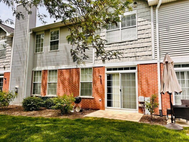 Building Photo - 24121 Walnut Cir