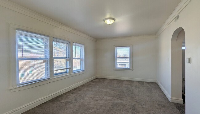 Foto del edificio - 825 W Jefferson St