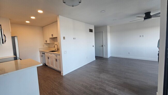 Foto del edificio - Beautiful 2BD 1.5BA Recently Remodeled Condo in Forest Park Plaza
