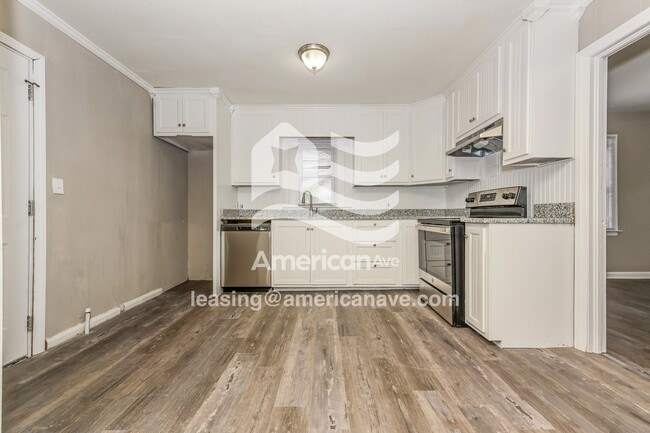 Building Photo - 531 Rogers Dr