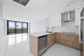 Building Photo - 20335 W Country Club Dr