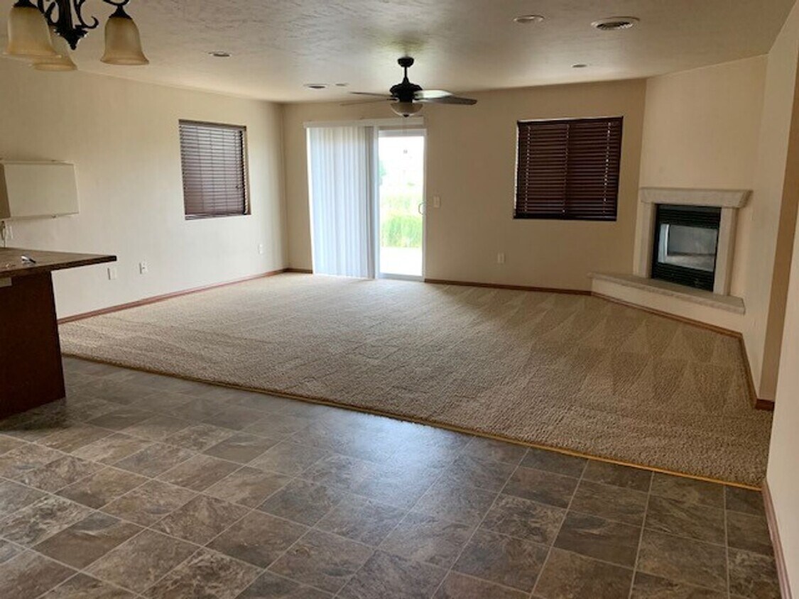 Primary Photo - 2 Bedroom, 1 Bathroom lower level apartment