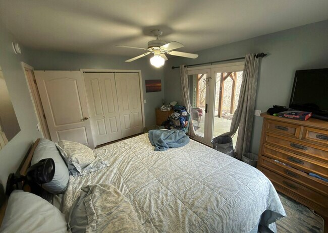 Foto del edificio - 169 Brookview Ln