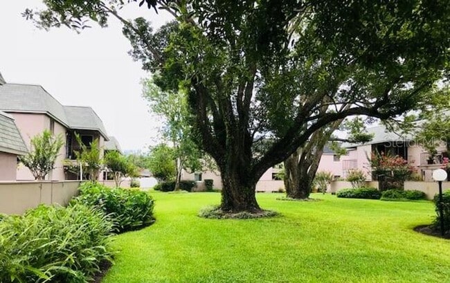 Building Photo - Spacious 2brm 1.5ba townhome Condo in The Villas off Conway Rd.