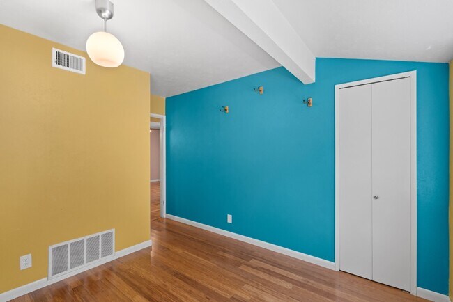 Building Photo - 8408 Stillwood Ln