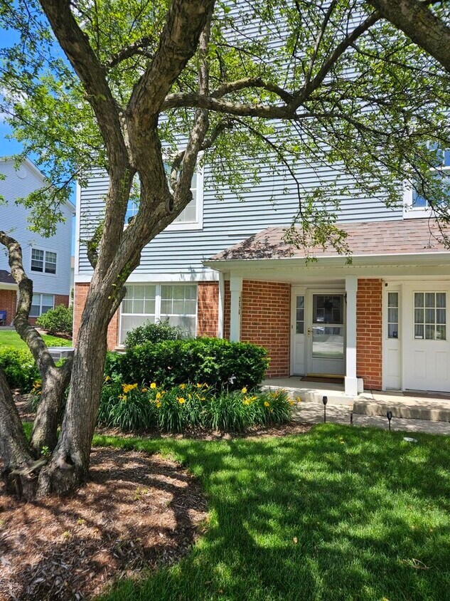 Foto principal - 250 Regal Ct
