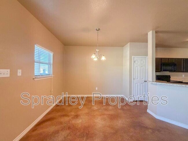 Foto del edificio - 7103 Cameron Park Rd