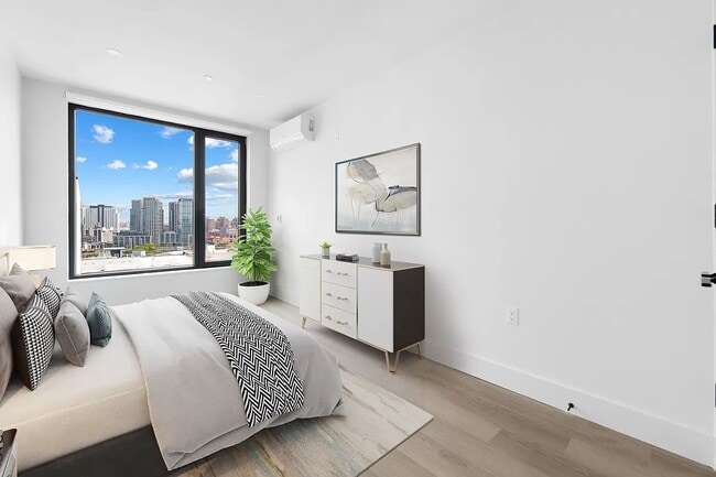 Building Photo - 215 East 124th Street