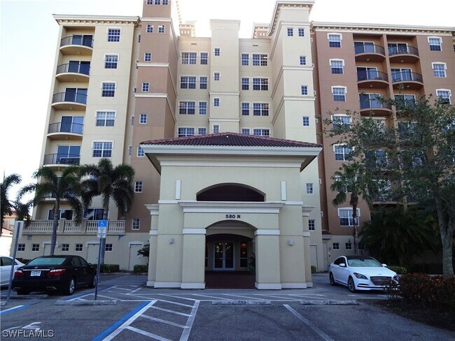 Building Photo - 580 El Camino Real