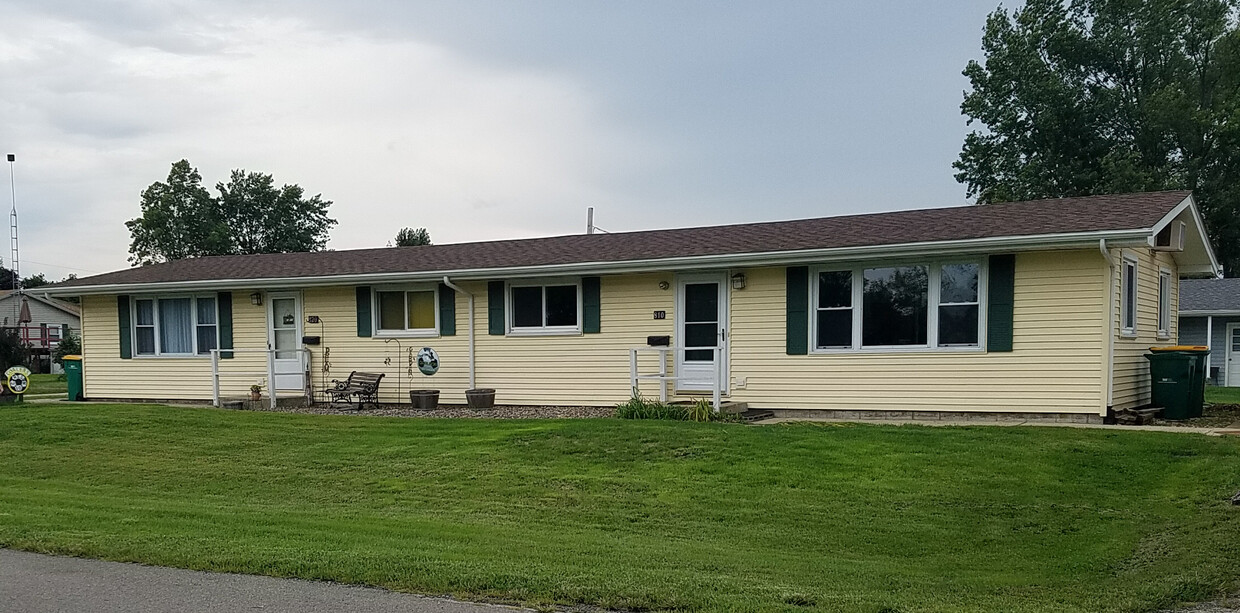 Foto principal - 810 S Vermillion St