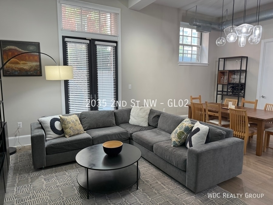 Photo - 2035 2nd St NW-GL02