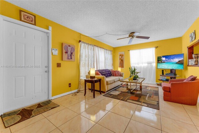 Foto del edificio - 6500 SW 41st Ct