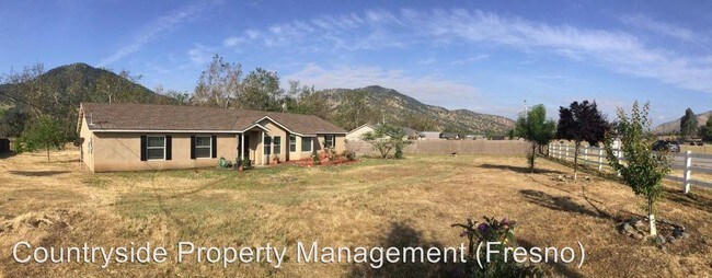 Building Photo - 7533 Live Oak Dr