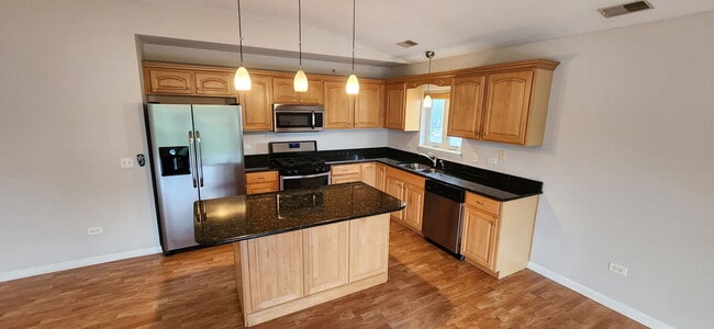 Building Photo - 5119 W 159th St