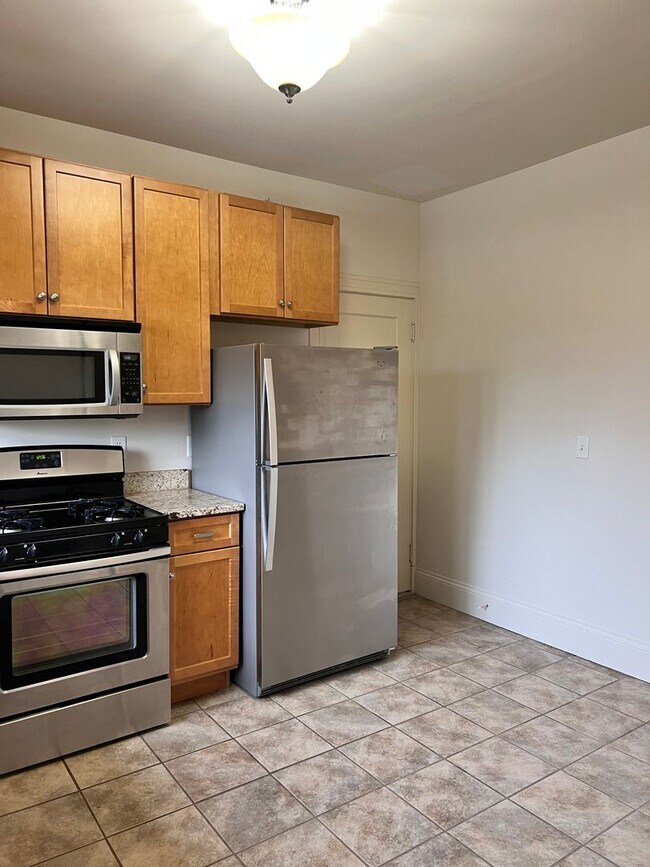 Foto del edificio - 3578 Burch Ave