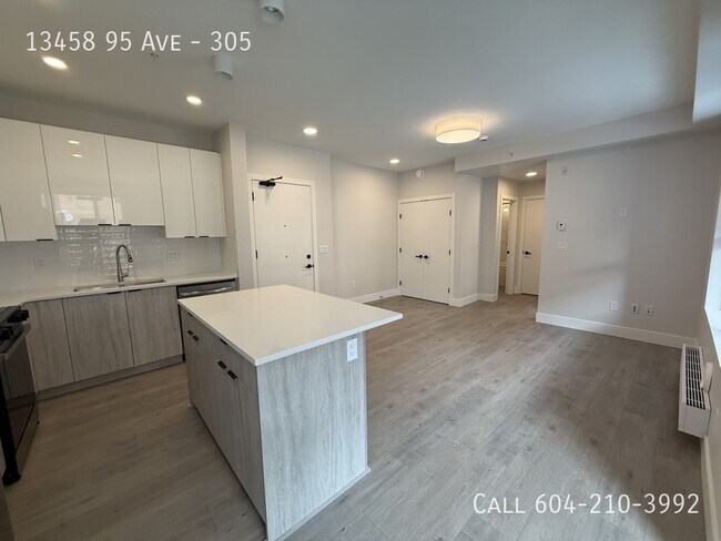 Photo du bâtiment - Brand New Condo - One Month Free Rent!