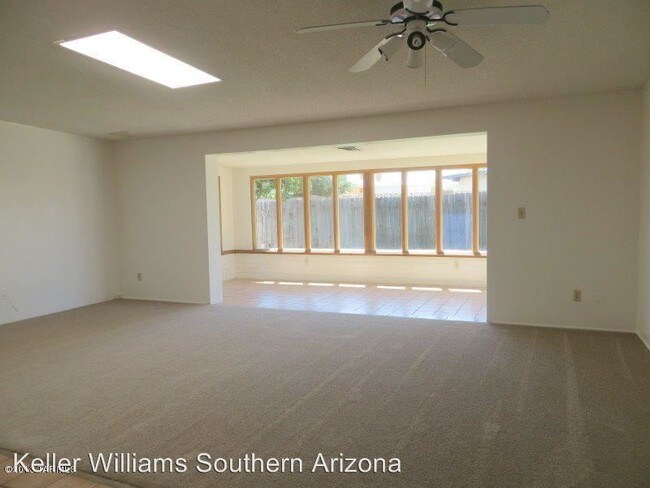 Building Photo - 4 br, 2 bath House - 7512 E. Lester Circle