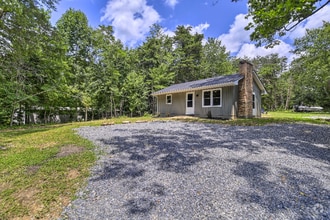 Building Photo - 7067 Waterview Ln