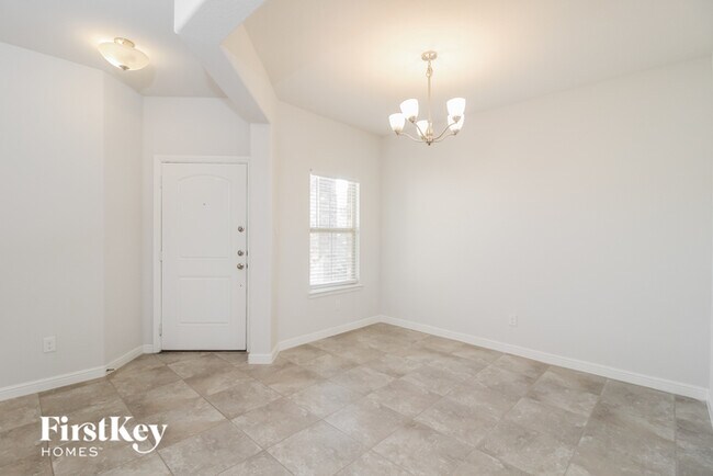 Foto del edificio - 9433 Blaine Dr