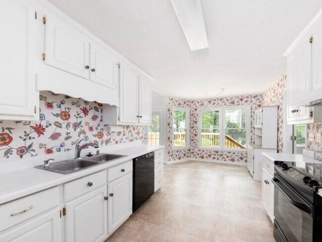 Foto del edificio - 4 Bedroom Single Family Home in Macon