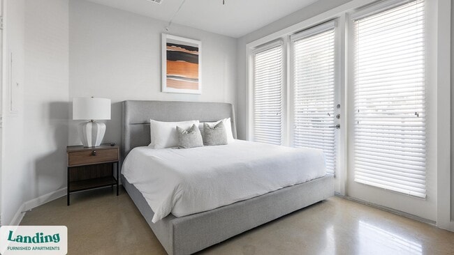 Building Photo - 4300 Cromwell Dr