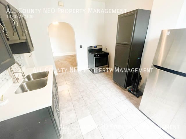 Foto del edificio - 1852 W 45th St