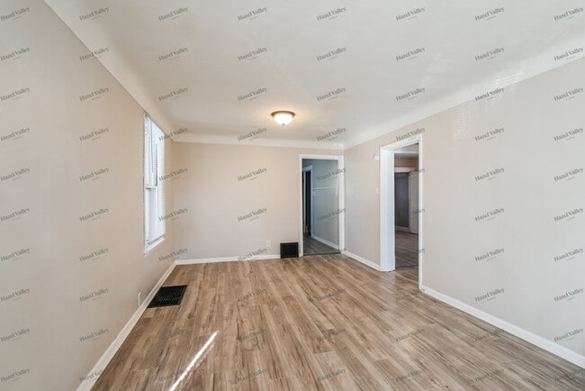 Building Photo - 6209 Radom St