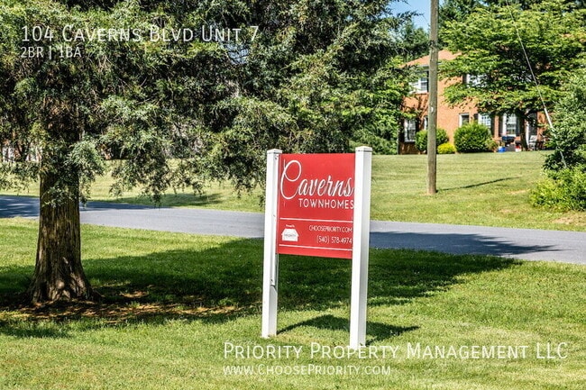 Foto del edificio - 104 Caverns Blvd