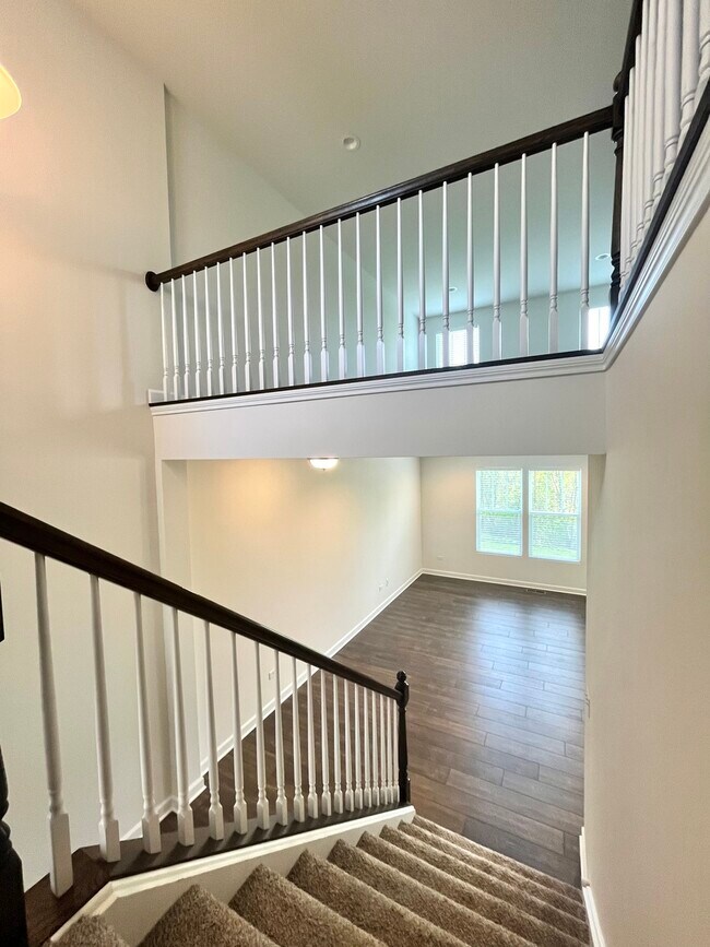 Foto del edificio - 548 Peterson Ct