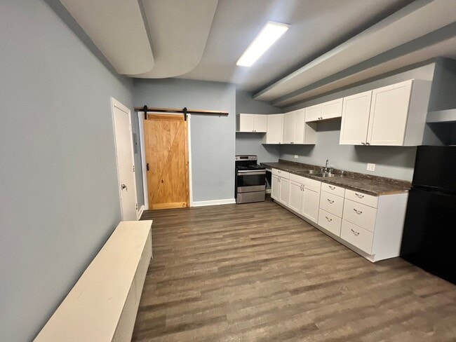 Building Photo - 4757 S Paulina St
