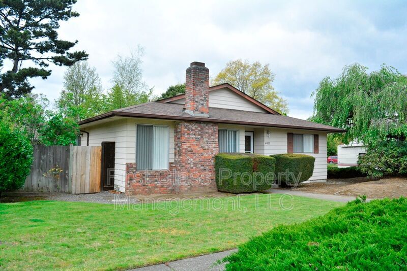 Primary Photo - 4401 NE 129th Pl