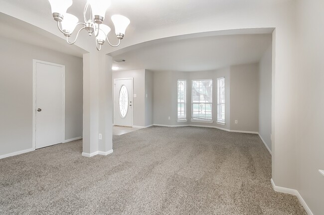 Foto del edificio - 28802 Waltham St