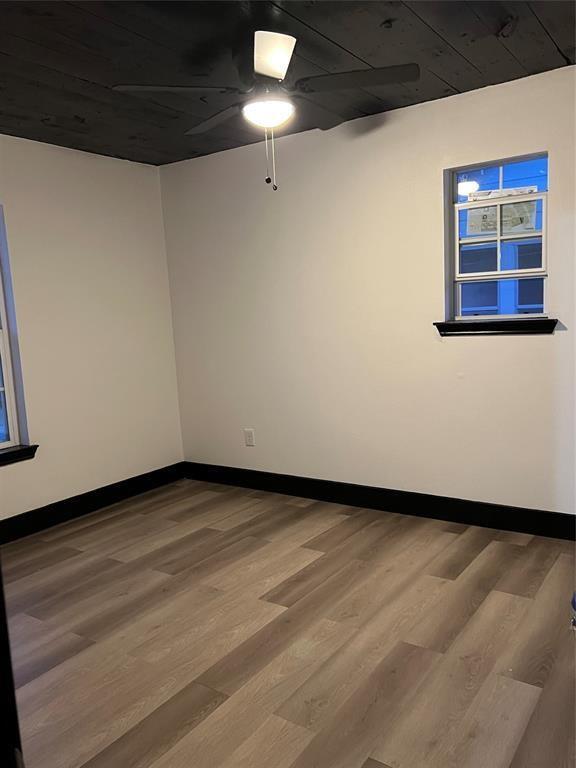 Foto del edificio - 5617 Elysian St