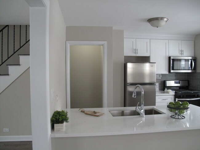 Foto del edificio - 219 S Stewart Ave