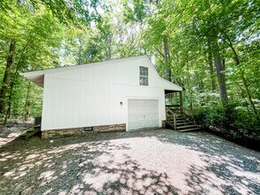 Building Photo - 7144 Persimmon Ln