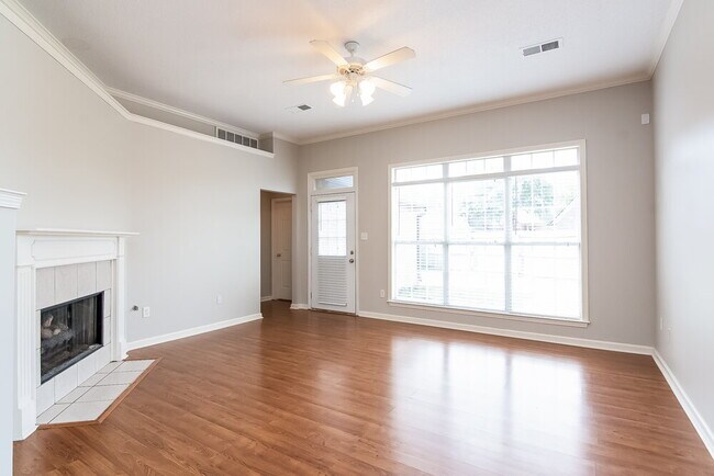 Foto del edificio - 7436 Bakers Glenn Ln