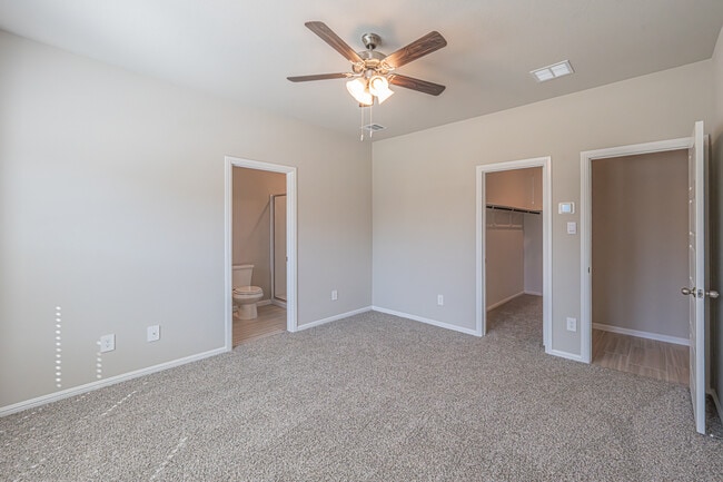 Foto del edificio - 3113 Pecan Farm Ln